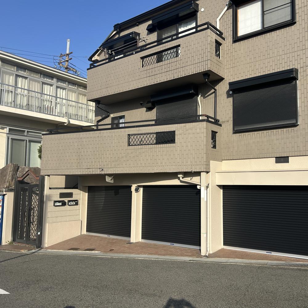 賃貸マンションのシャッター修理